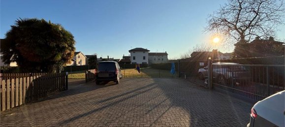 1 bedroom Apartment in Agrate Conturbia, Italy No. 275321 17