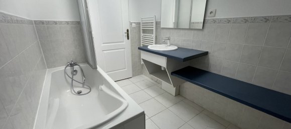 3 bedrooms House in Pontfaverger-Moronvilliers, France No. 155002 8