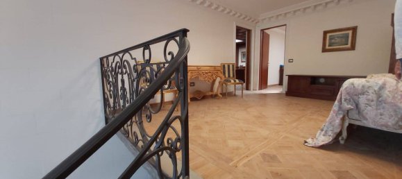 Armazém de 5 divisões em Terricciola, Italy N.º 151986 8