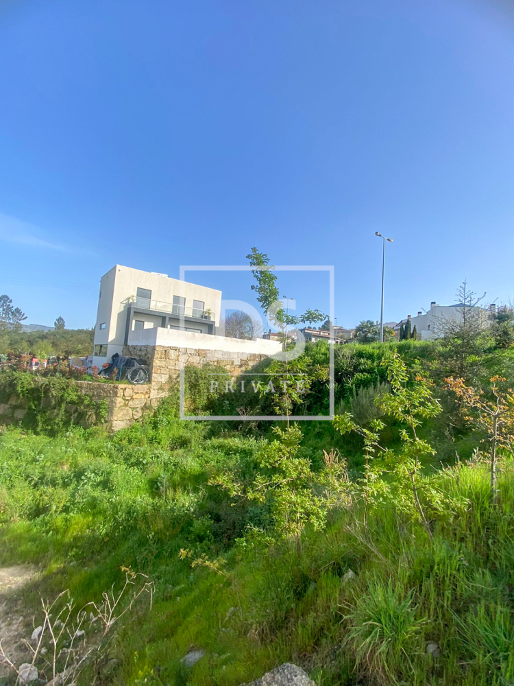 Земельный участок в Марку ди Канавезиш, Португалия № 78853