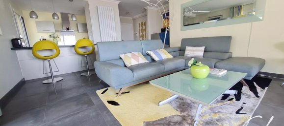 4-salle Appartement à Fréjus, France No. 322636 3