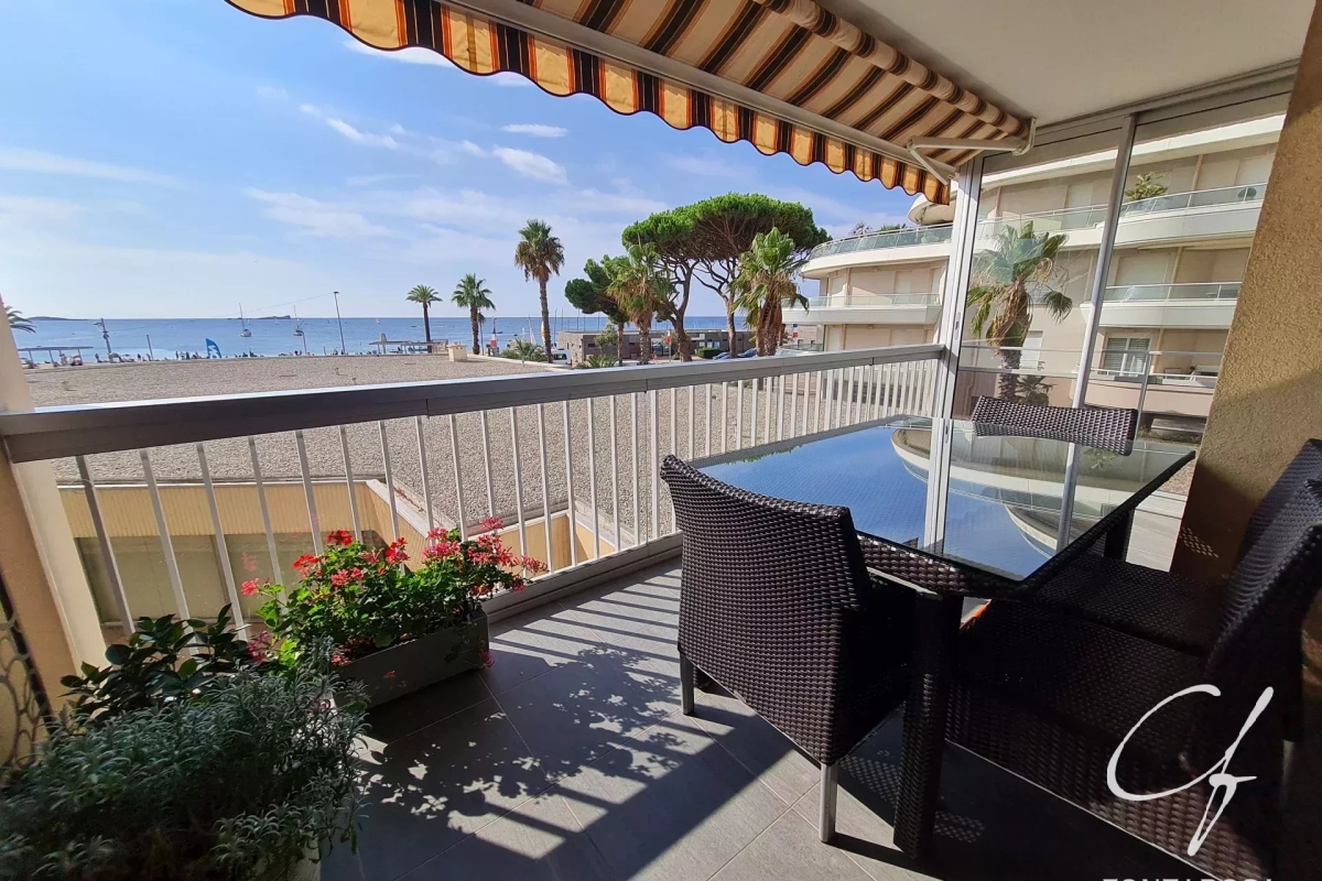 4-salle Appartement à Fréjus, France No. 322636