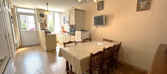 Дом с 3 спальнями в Шабри, Франция № 259965 4