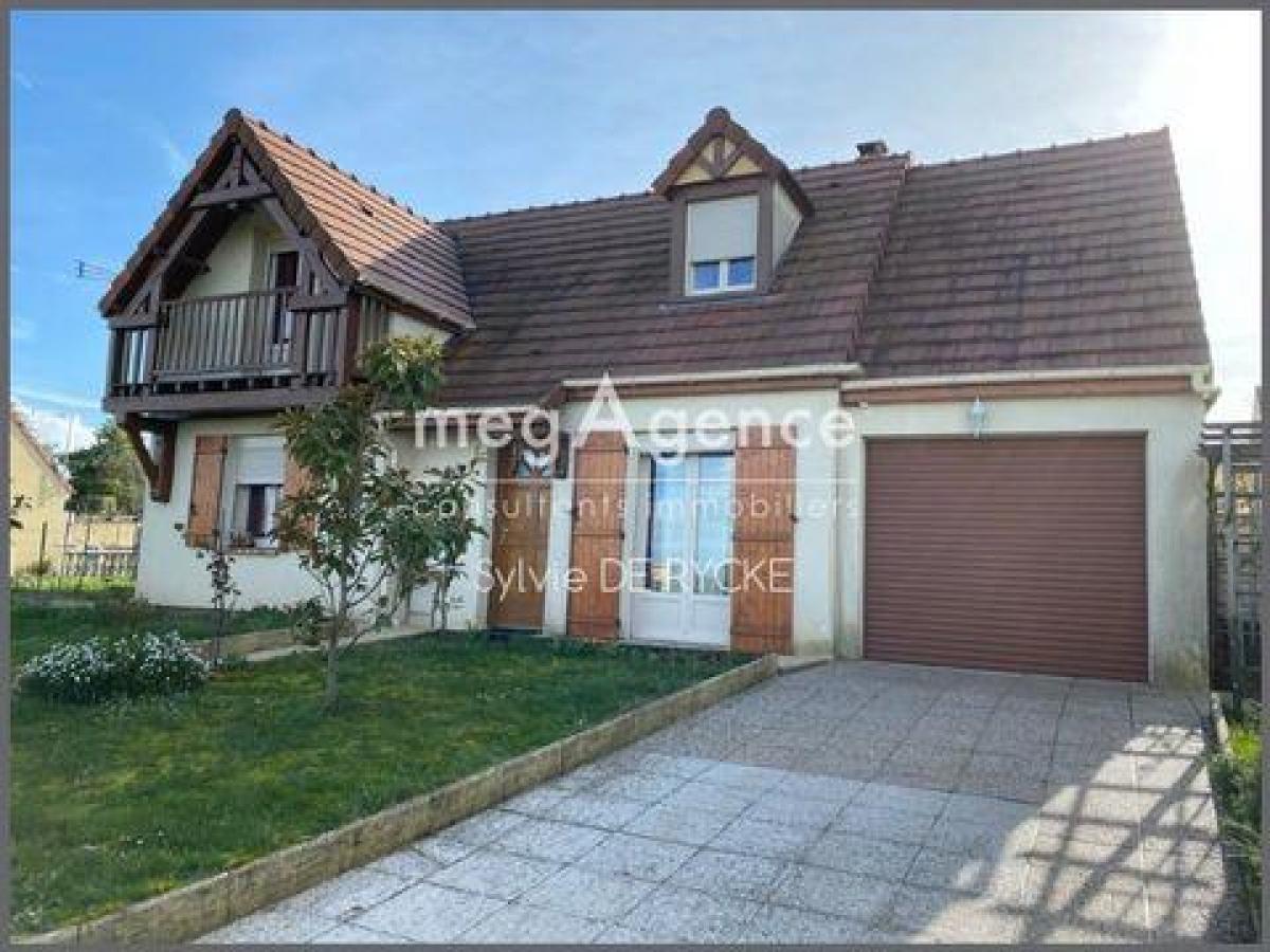 3 bedrooms House in Champigny, France No. 24519