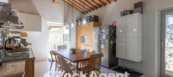 Villa T2 em Livorno, Italy N.º 296899 21