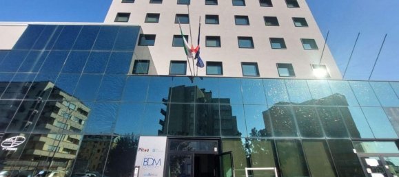 582m² Office in Piacenza, Italy No. 374949 10