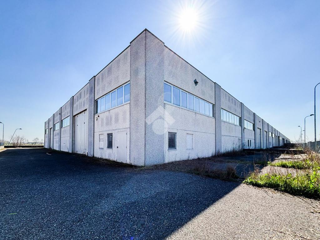 3 rooms Warehouse in Offlaga, Italy No. 52696