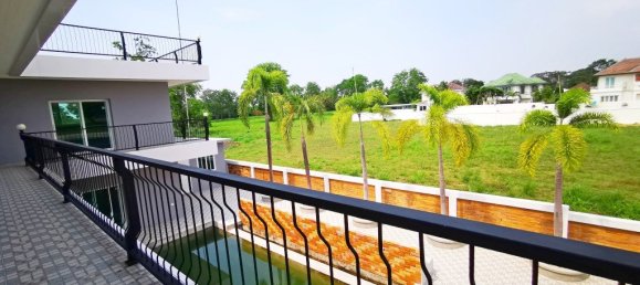 5 bedrooms Cafe / restaurant in Pattaya, Thailand No. 373 6