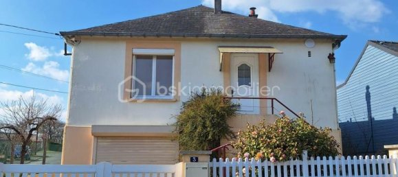 3 bedrooms House in Mayenne, France No. 357938 2