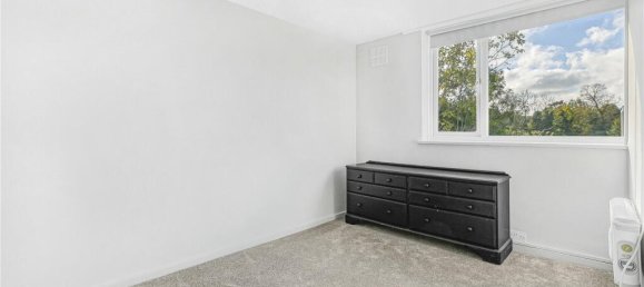 2 bedrooms Apartment in Borehamwood, United Kingdom No. 6727 25