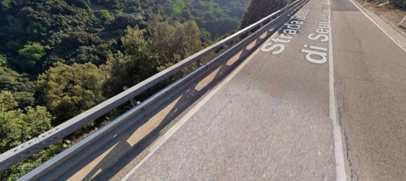 2032m² Commercial property in Lanusei, Italy No. 260934 2