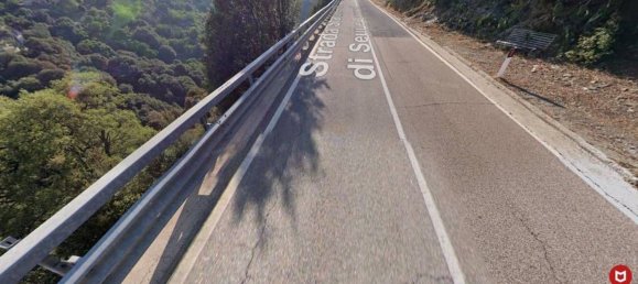 2032m² Commercial property in Lanusei, Italy No. 260934 6