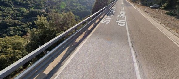 2032m² Commercial property in Lanusei, Italy No. 260934 4