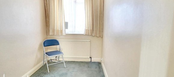 4 bedrooms House in Hayes, United Kingdom No. 5039 11