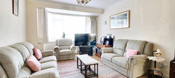 4 bedrooms House in Hayes, United Kingdom No. 5039 3