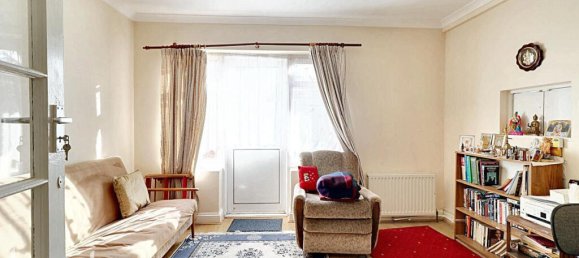 4 bedrooms House in Hayes, United Kingdom No. 5039 7