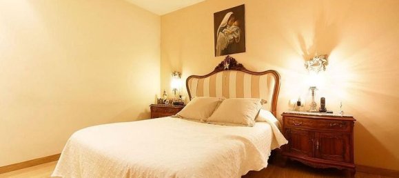 5 bedrooms Apartment in Granada, Spain No. 180191 13