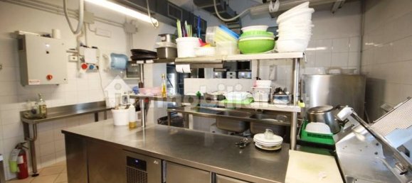 Коммерческая недвижимость с 2 комнатами в Кастаньето Кардуччи, Италия № 35729 22