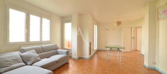 2 Schlafzimmer Wohnung in Fontenay-sous-Bois, France, Nr. 173941 3