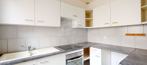 6 rooms Building in Orleans, France No. 224399 5