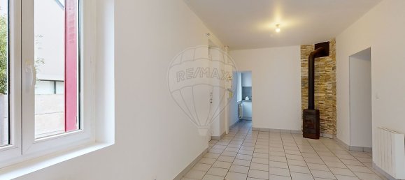 6 rooms Building in Orleans, France No. 224399 4