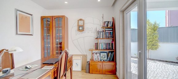 5 bedrooms House in Sintra, Portugal No. 44170 19