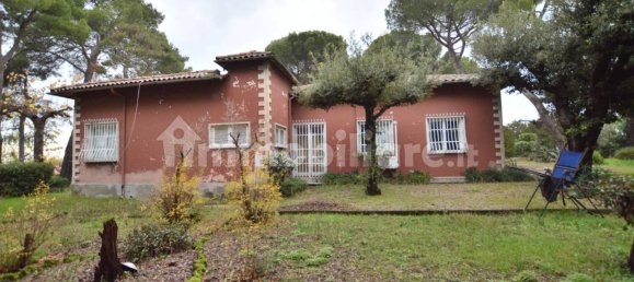4 Schlafzimmer Villa in Rome, Italy, Nr. 147101 3