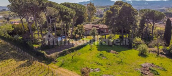 4 Schlafzimmer Villa in Rome, Italy, Nr. 147101 5