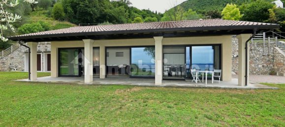 7 bedrooms Villa in Gardone Riviera, Italy No. 126045 27