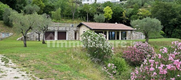 7 bedrooms Villa in Gardone Riviera, Italy No. 126045 17