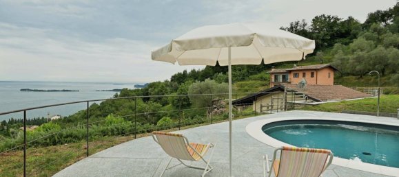 7 bedrooms Villa in Gardone Riviera, Italy No. 126045 24