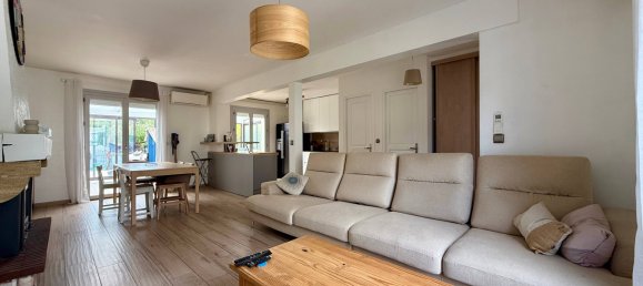 3 bedrooms House in Morsang-sur-Orge, France No. 327786 5