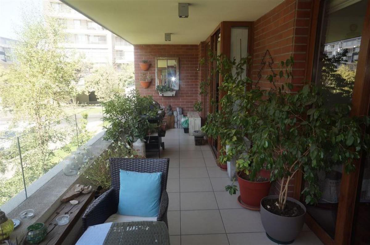 3 bedrooms Apartment in Santiago, Chile No. 1757