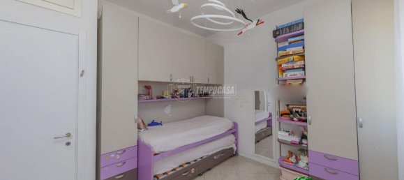 4-salle Appartement à Piacenza, Italy No. 23436 15