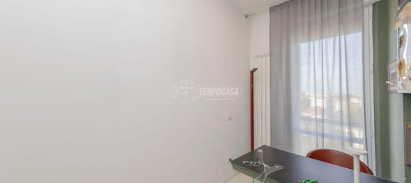 4-salle Appartement à Piacenza, Italy No. 23436 9