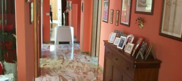 5 bedrooms Apartment in Rogliano, Italy No. 319745 7