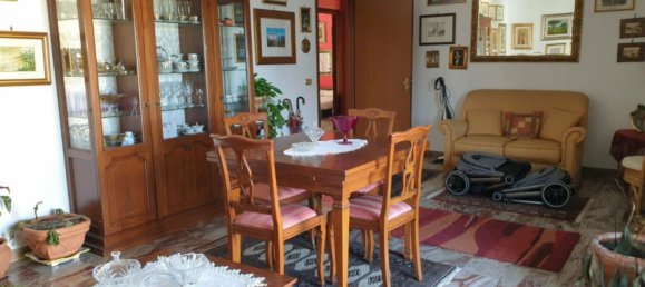 5 bedrooms Apartment in Rogliano, Italy No. 319745 4