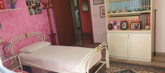 5 bedrooms Apartment in Rogliano, Italy No. 319745 19