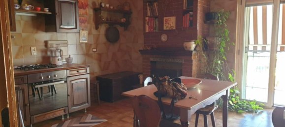 5 bedrooms Apartment in Rogliano, Italy No. 319745 9