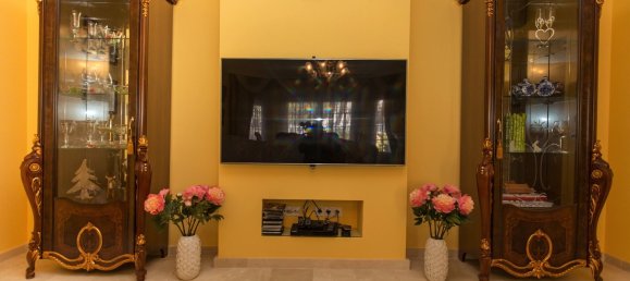 3 bedrooms Villa in Punta Prima, Spain No. 8615 18