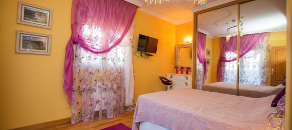 3 bedrooms Villa in Punta Prima, Spain No. 8615 6