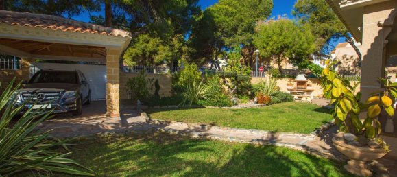 3 bedrooms Villa in Punta Prima, Spain No. 8615 27