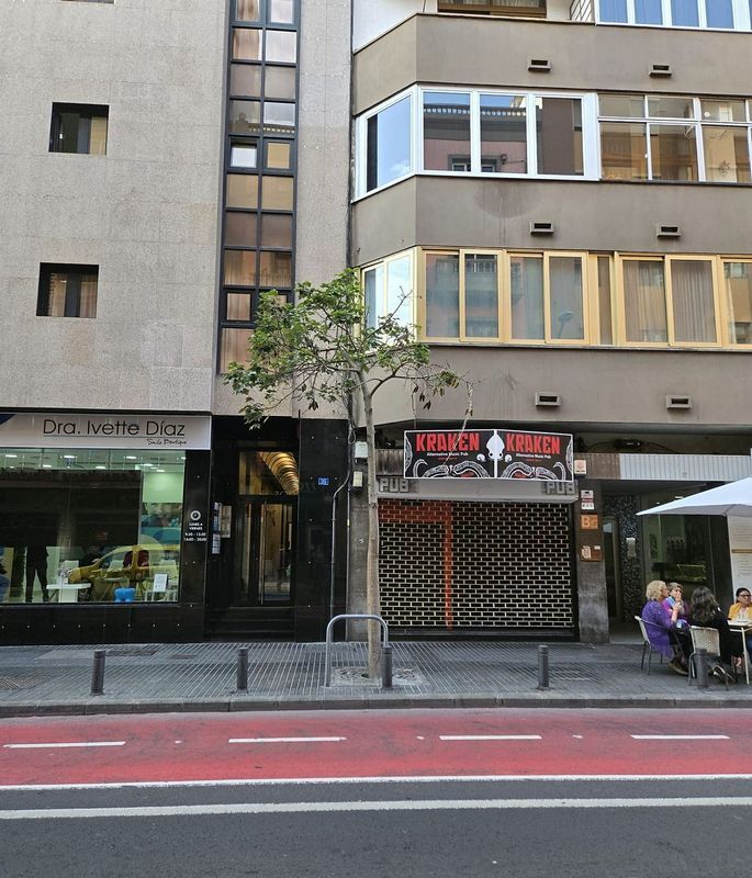 4 bedrooms Commercial property in Las Palmas De Gran Canaria, Spain No. 243782