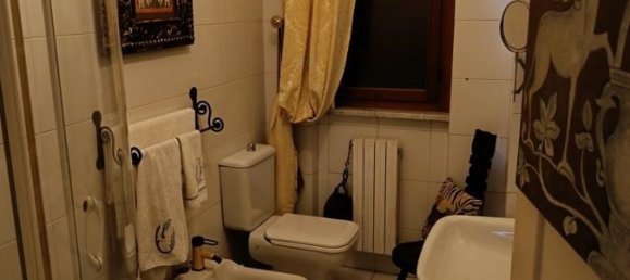 3 Schlafzimmer Haus in Carrara, Italy, Nr. 45855 19