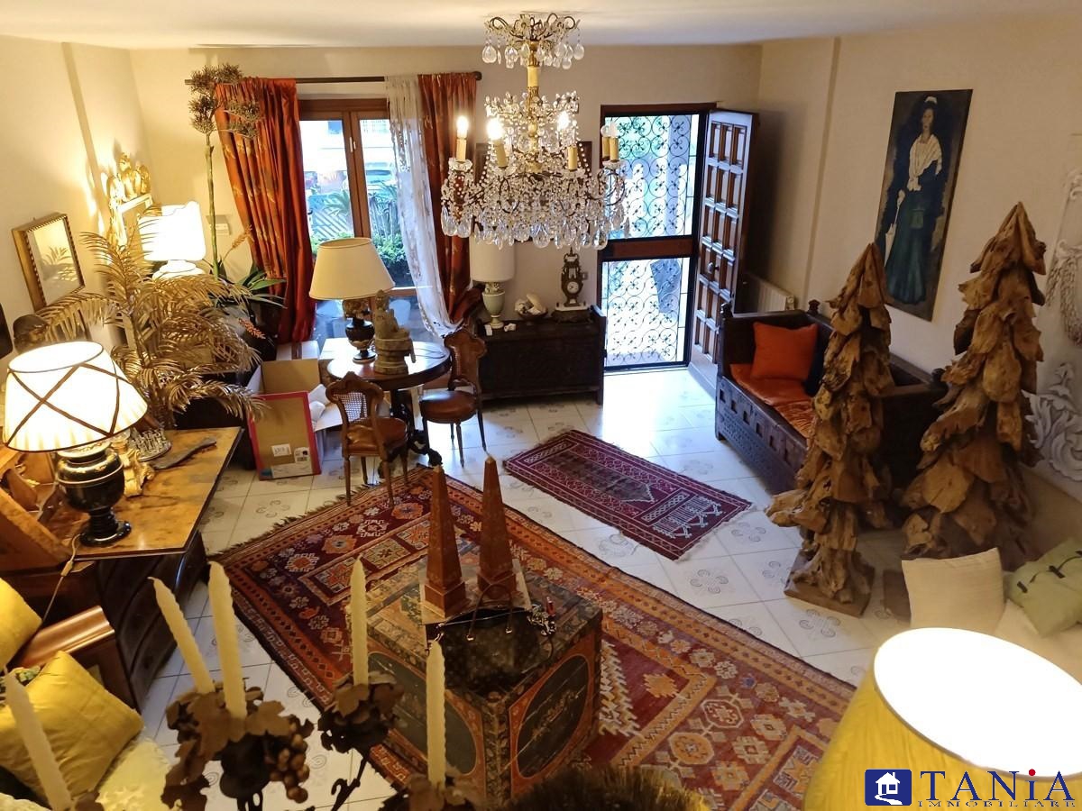 3 Schlafzimmer Haus in Carrara, Italy, Nr. 45855