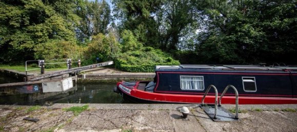 Studio in Watford, United Kingdom No. 3312 25