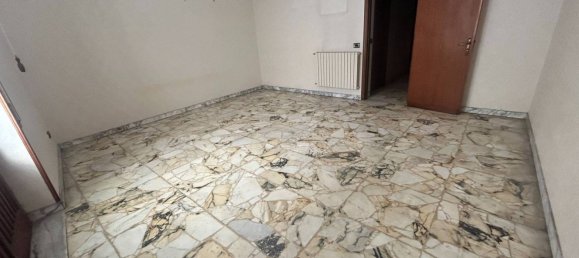 4 rooms House in Paternò, Italy No. 259720 10