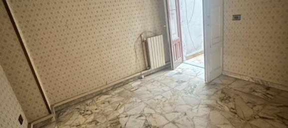 4 rooms House in Paternò, Italy No. 259720 12