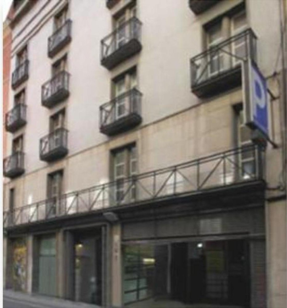4400m² Building in Ciutat Vella, Spain No. 113481