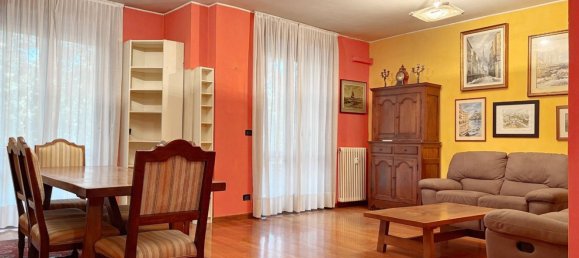 4 rooms Apartment in Milan, Italy No. 336948 2